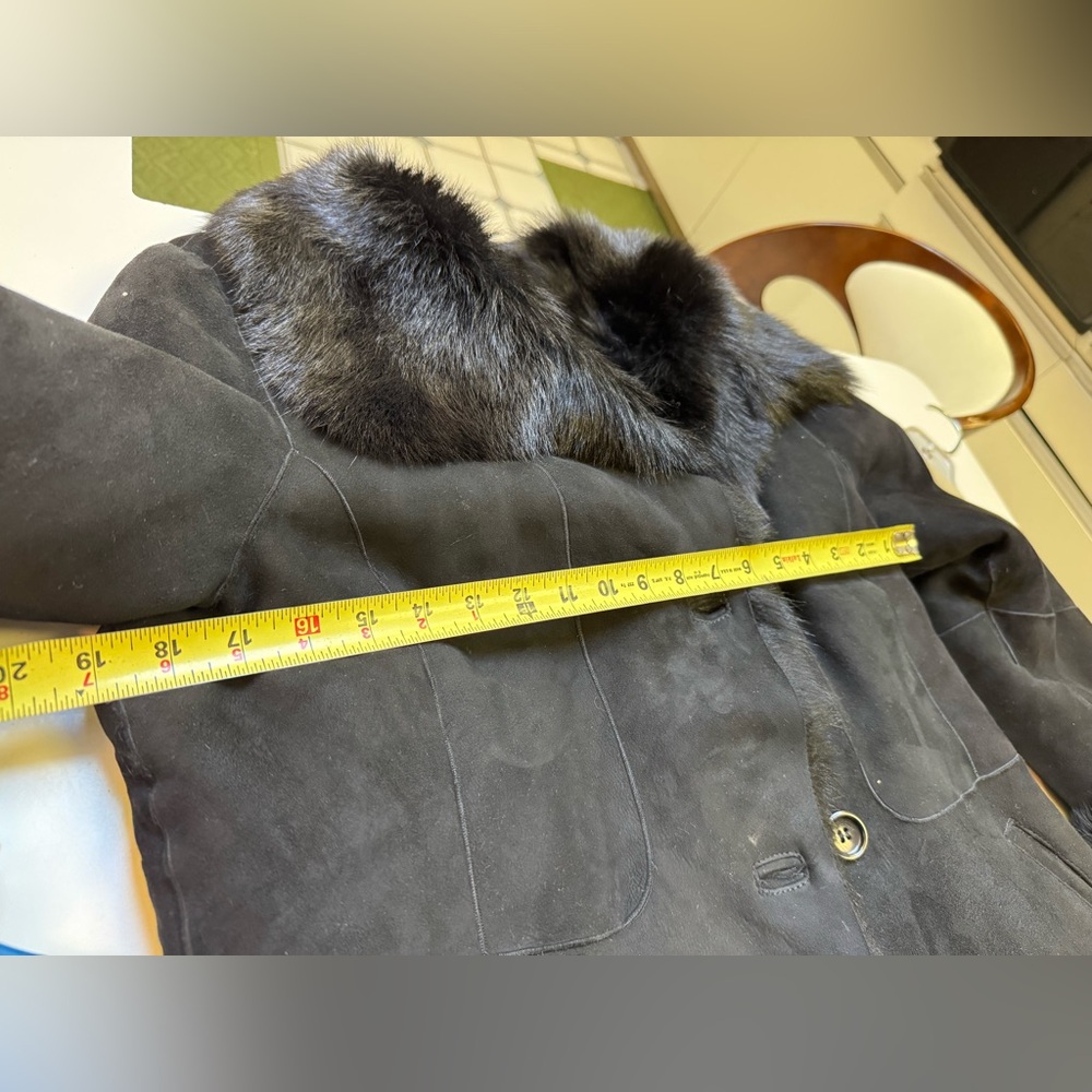 L. K. Bennett black shearling fox fur jacket cuffed sleeves pockets, gorgeous!! - Picture 8 of 12
